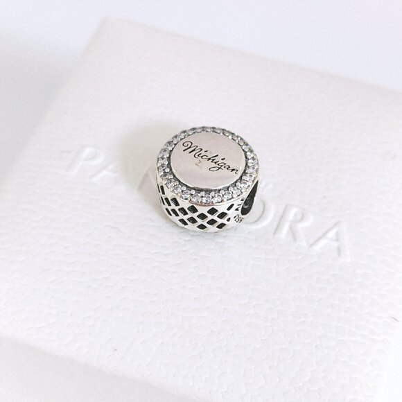 Pandora Michigan Map Lakes Exclusive Bead Charm S925 Silver with box - Picture 6 of 8